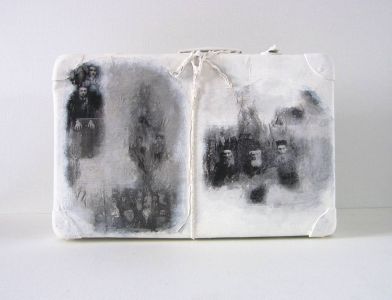« Mémoire de valise II ». Techniques mixtes. 66x50x20 cm